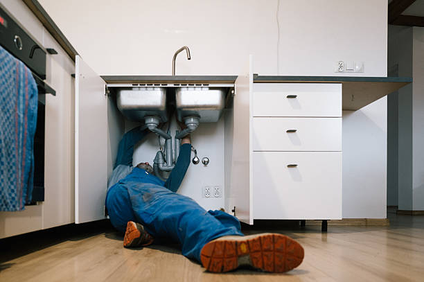 Professional Plumbing technician working in Kings Park, VA